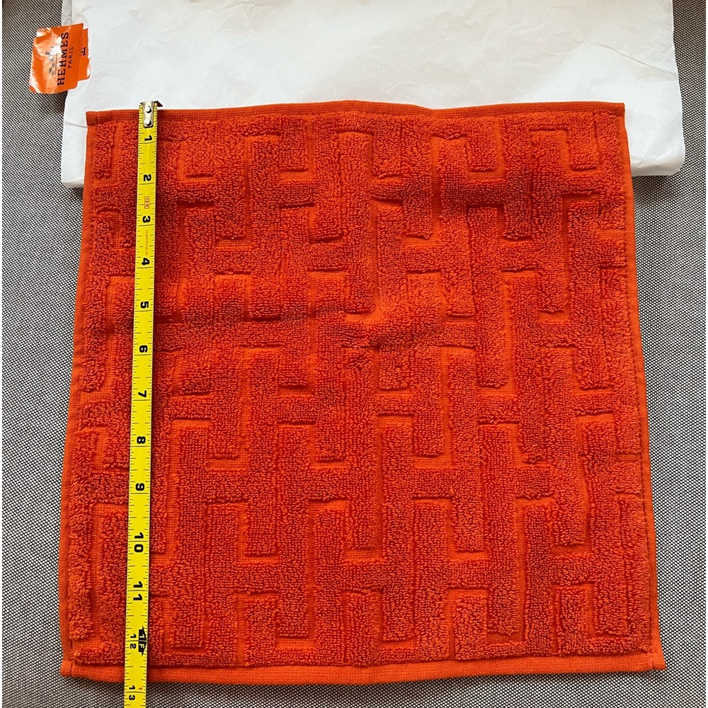Stairs Washcloth 100% cotton , Made in France, 12.6” x12.6”, Color Orange Feu